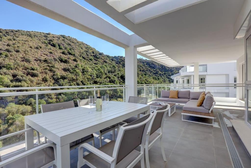 Riverside Benahavis Holiday Rental Apartment Dış mekan fotoğraf